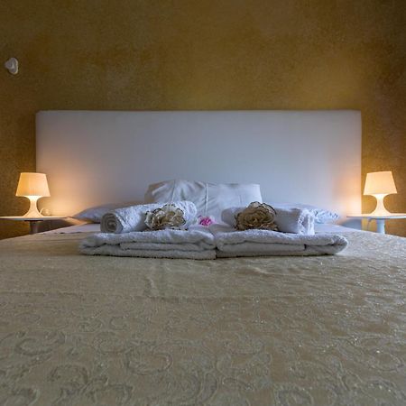 La Gemma Del Salento Rooms&Apartments Racale Exterior foto