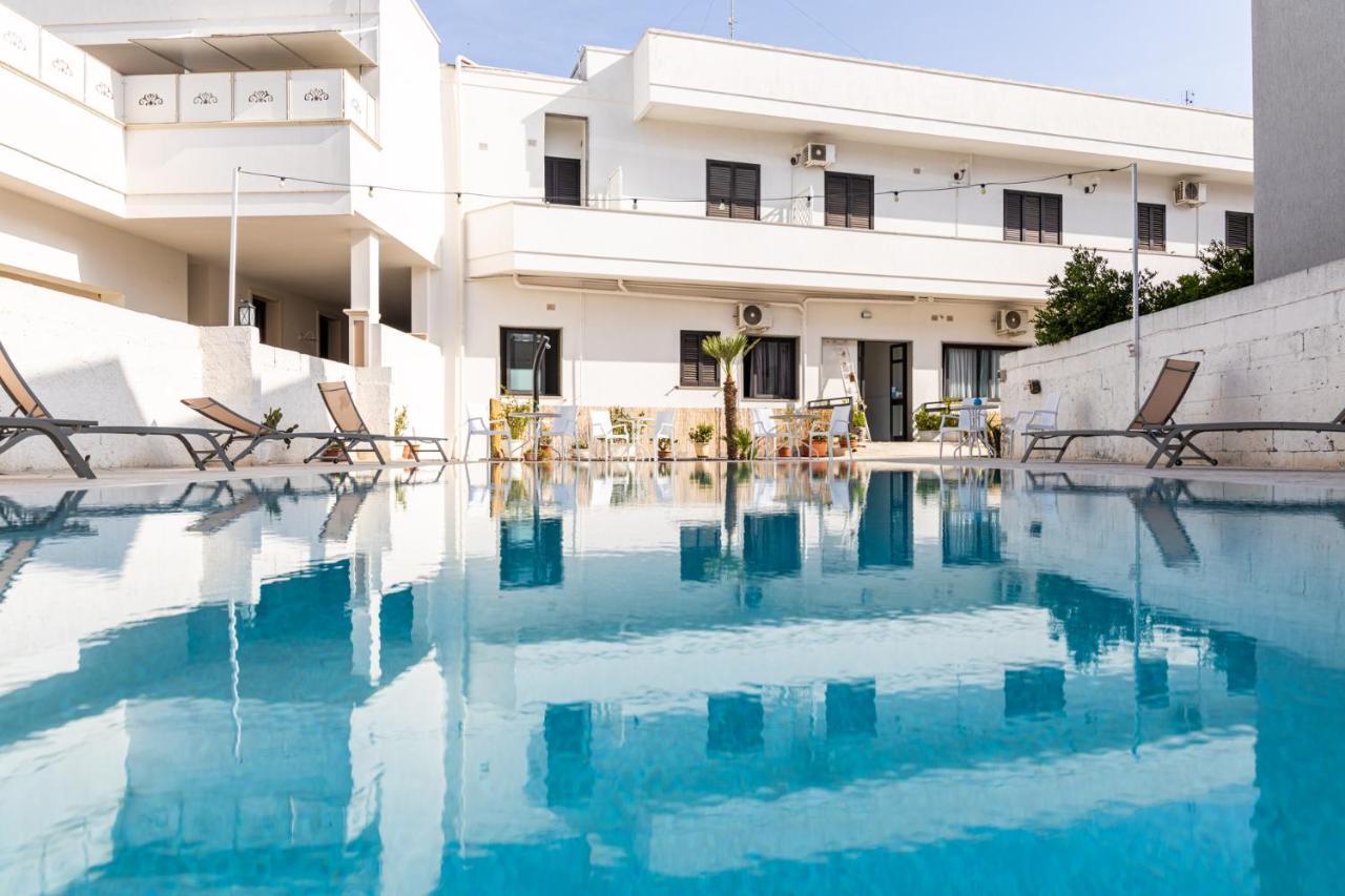 La Gemma Del Salento Rooms&Apartments Racale Exterior foto