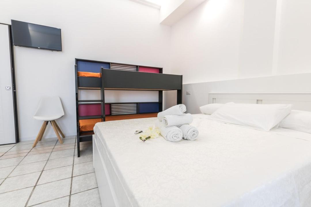 La Gemma Del Salento Rooms&Apartments Racale Exterior foto