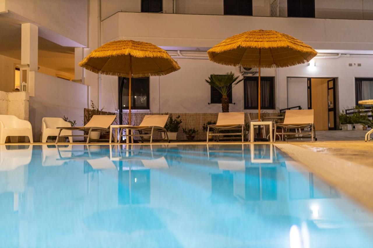 La Gemma Del Salento Rooms&Apartments Racale Exterior foto