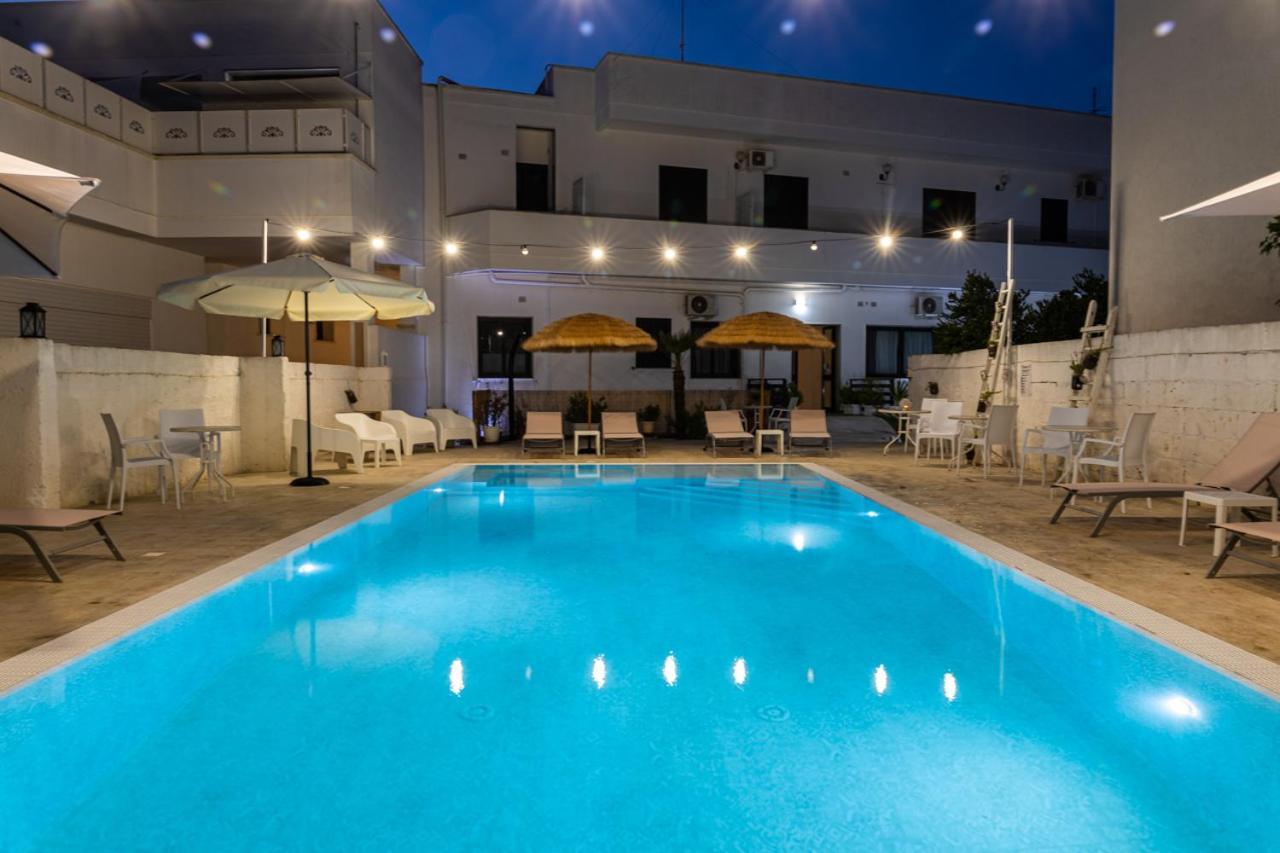 La Gemma Del Salento Rooms&Apartments Racale Exterior foto