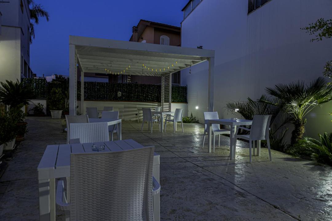 La Gemma Del Salento Rooms&Apartments Racale Exterior foto